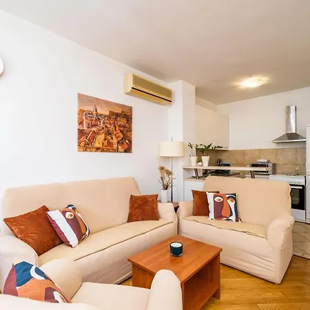 Down Town - Centre Apartment *