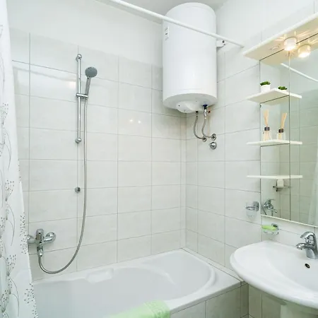 Down Town - Centre アパート